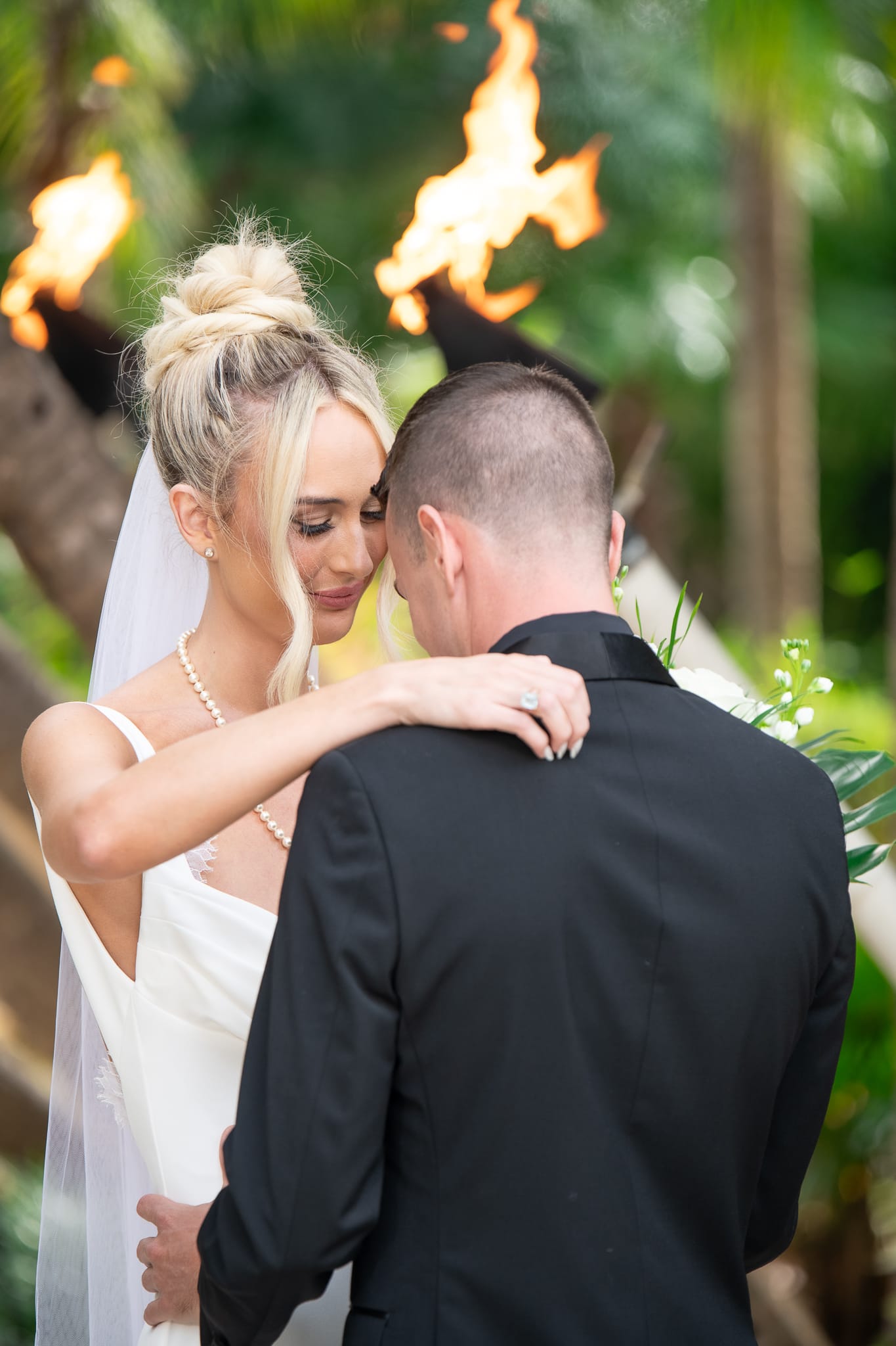 Bride and groom at Cheeca Lodge in Islamorada, Florida